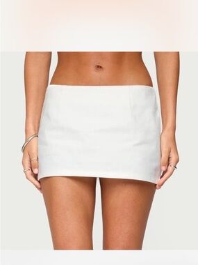 Edikted White Mini Skirt - Low-Rise Slim Fit